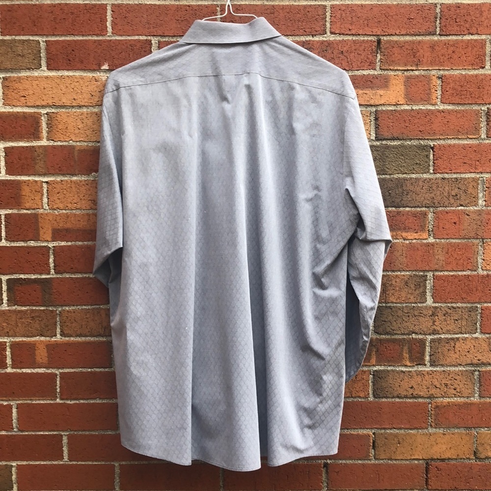 Grey button down. - Picture 6 of 6